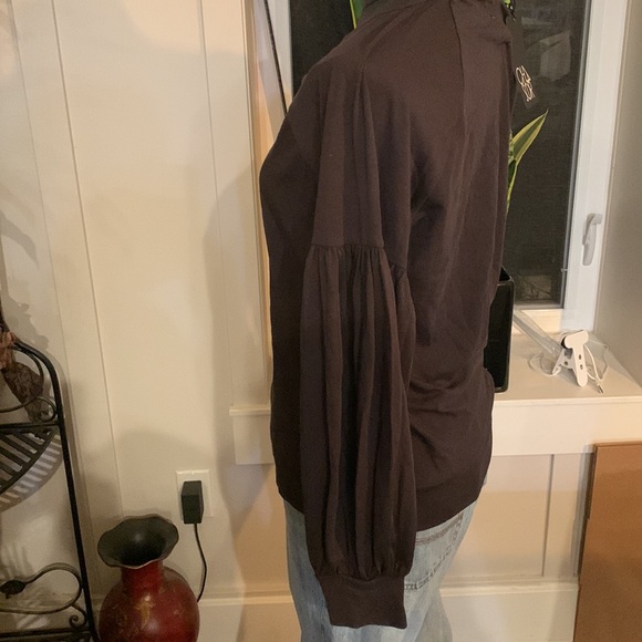 Chaser top in size M - Picture 4 of 6